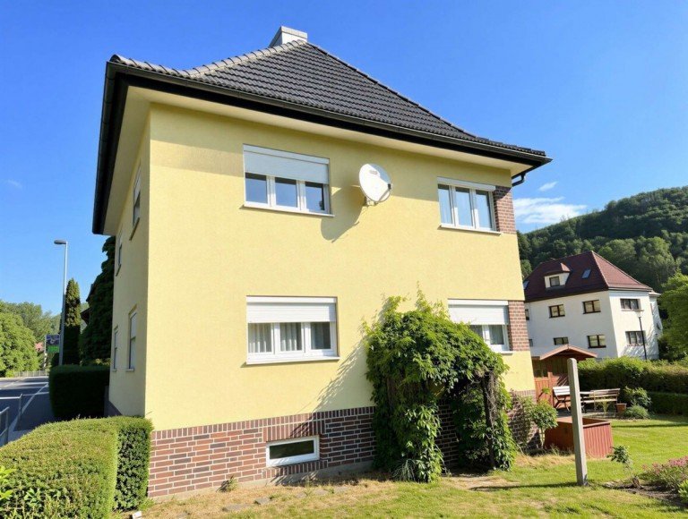 Au�enansicht Sonneberg Einfamilienhaus Ein gem�tliches Zuhause! Sch�nes Haus mit idyllischem Garten am Fluss - Heizung 2017 neu!