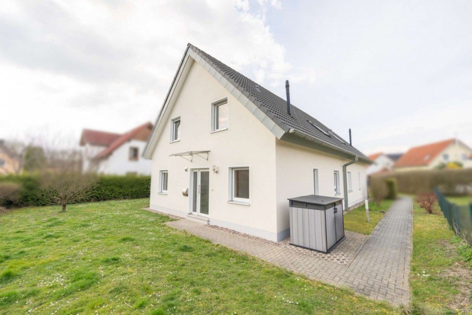 DSC09571 Doppelhaush�lfte Neustadt bei Coburg
