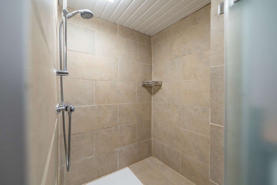 Dusche EG Haus Lautertal