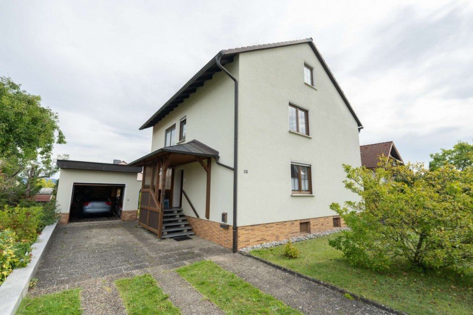 Ansicht Stra�e Einfamilienhaus Neustadt bei Coburg
