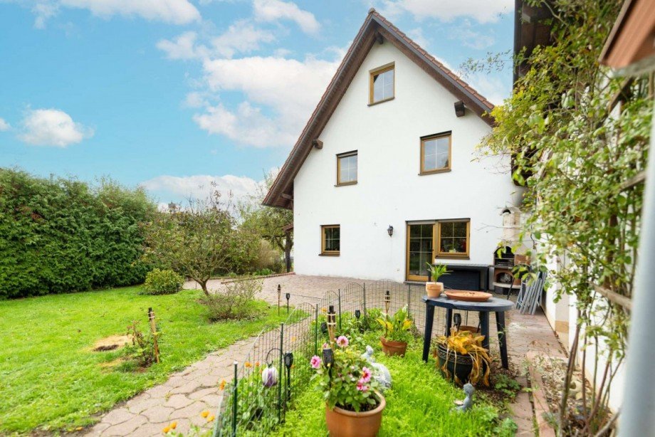 Garten Doppelhaush�lfte Weidhausen bei Coburg