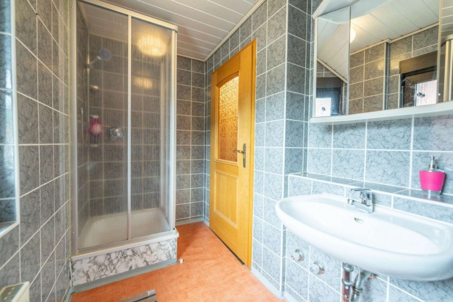 Badezimmer OG Einfamilienhaus Sonneberg