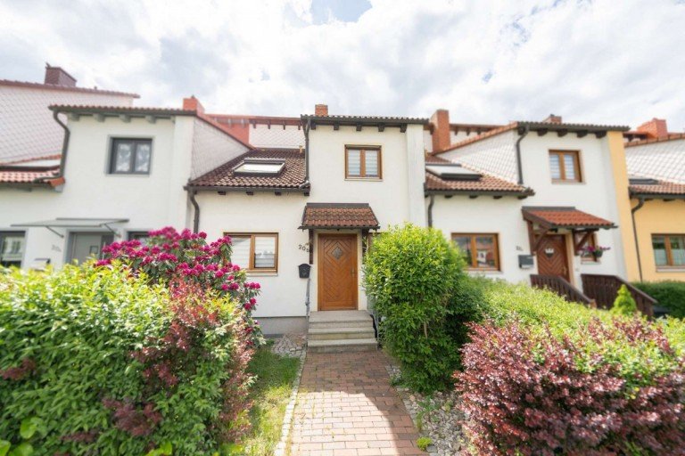 Ansicht Sonneberg Reihenhaus Reihenhaus mit G�rtchen, Balkon und Garage in beliebter Wohnlage von Sonneberg!
