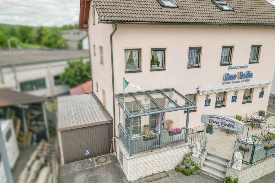 Ansicht mit Garage Wohn- / Gesch�ftshaus R�dental