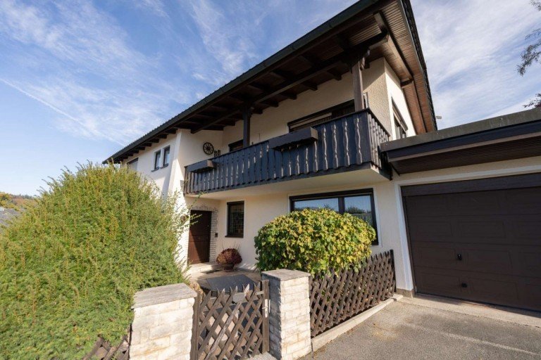 Willkommen! R�dental Einfamilienhaus Gro�es Haus mit sch�nem Garten und Doppelgarage in beliebter Wohnlage von R�dental mit Fernblick!