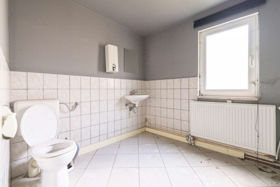 Badezimmer OG Wohn- / Gesch�ftshaus Frankenblick