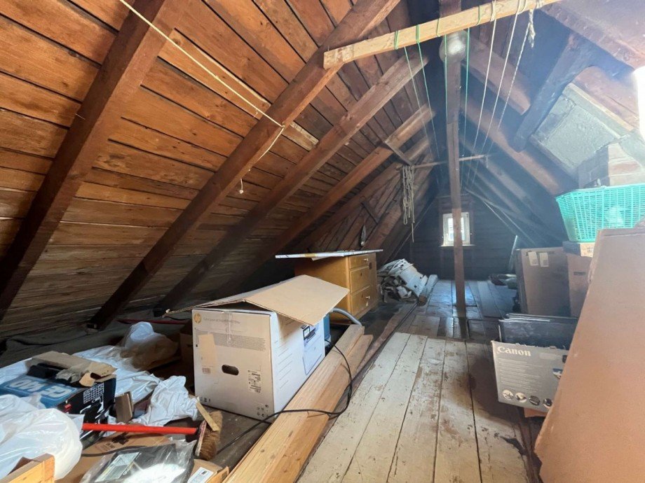 Dachboden Einfamilienhaus Neuhaus am Rennweg