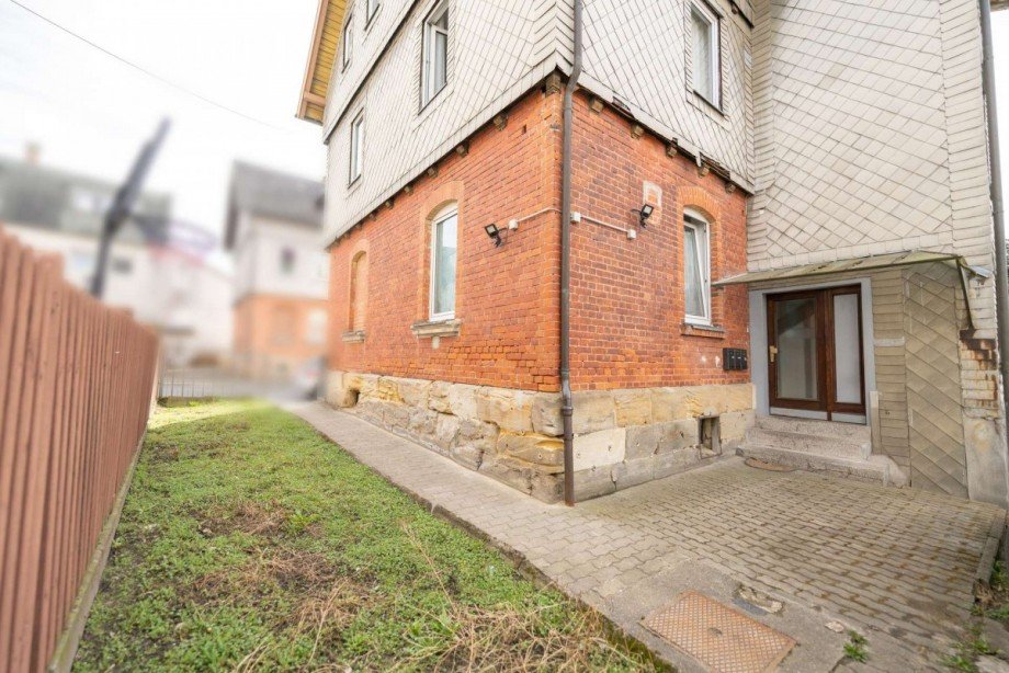 Eingangsbereich Mehrfamilienhaus Neustadt bei Coburg