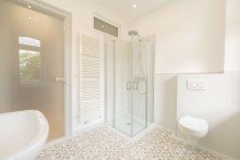 Badezimmer Raststra�e 2 - Energetisch modernisierte Eigentumswohnung hinter historischer Fassade!