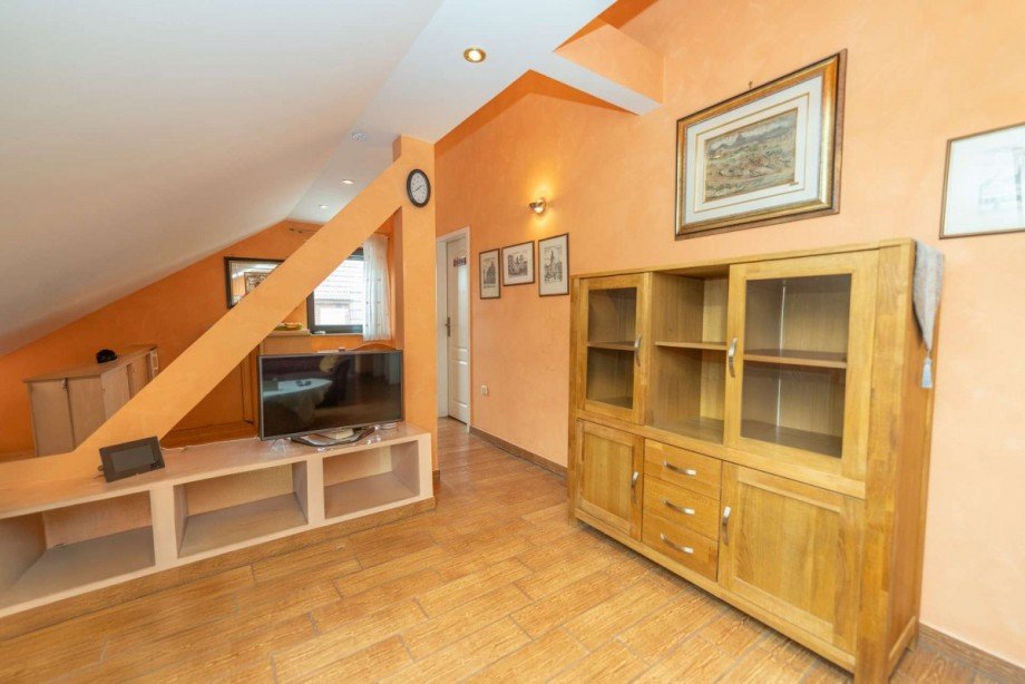 Wohnen Dachgeschoss Wohn- / Gesch�ftshaus R�dental