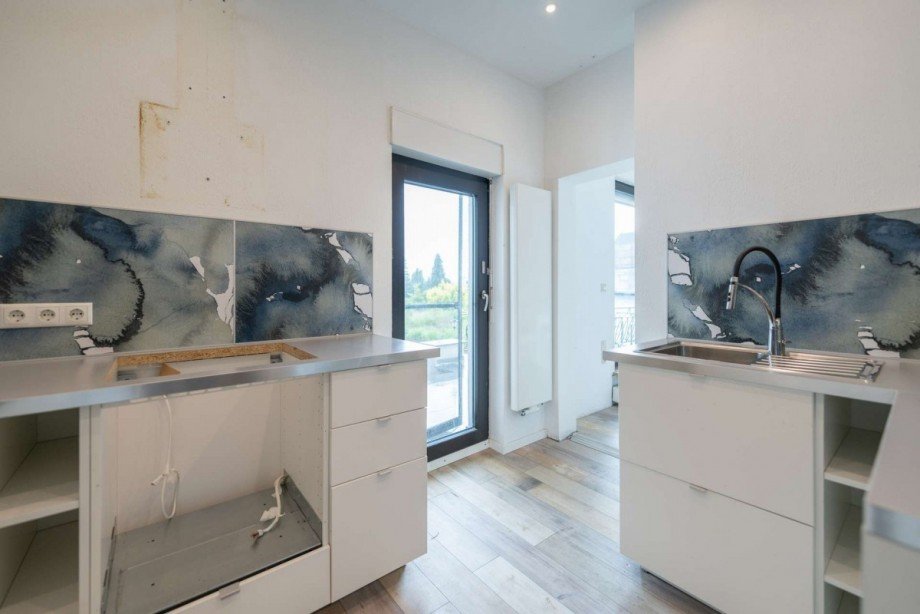K�che mit Ausgang zur Terrasse Einfamilienhaus Sonneberg