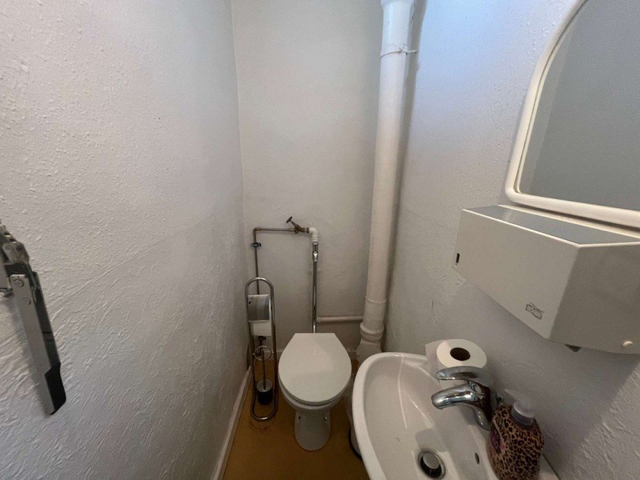WC1 B�ro / Praxis Neustadt bei Coburg