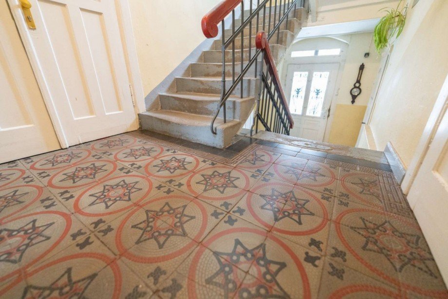 Historischer Fussboden im Treppenhaus Mehrfamilienhaus Eisfeld