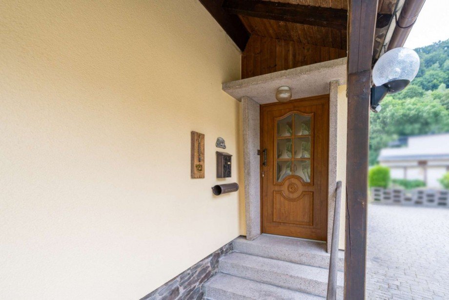 Haust�re Einfamilienhaus Schalkau