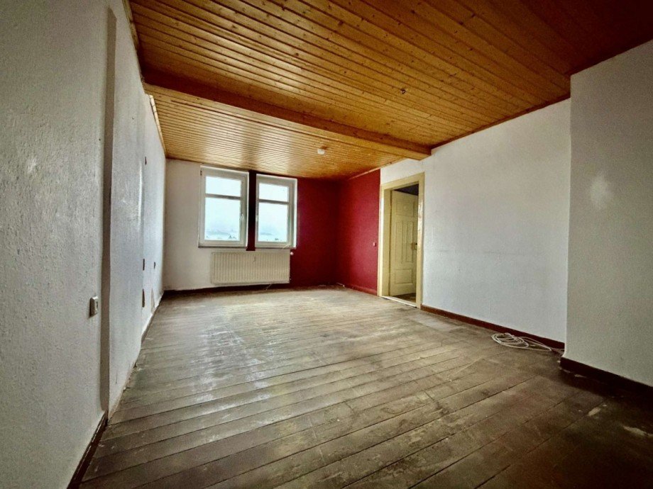 Schlafen DG links Mehrfamilienhaus Eisfeld