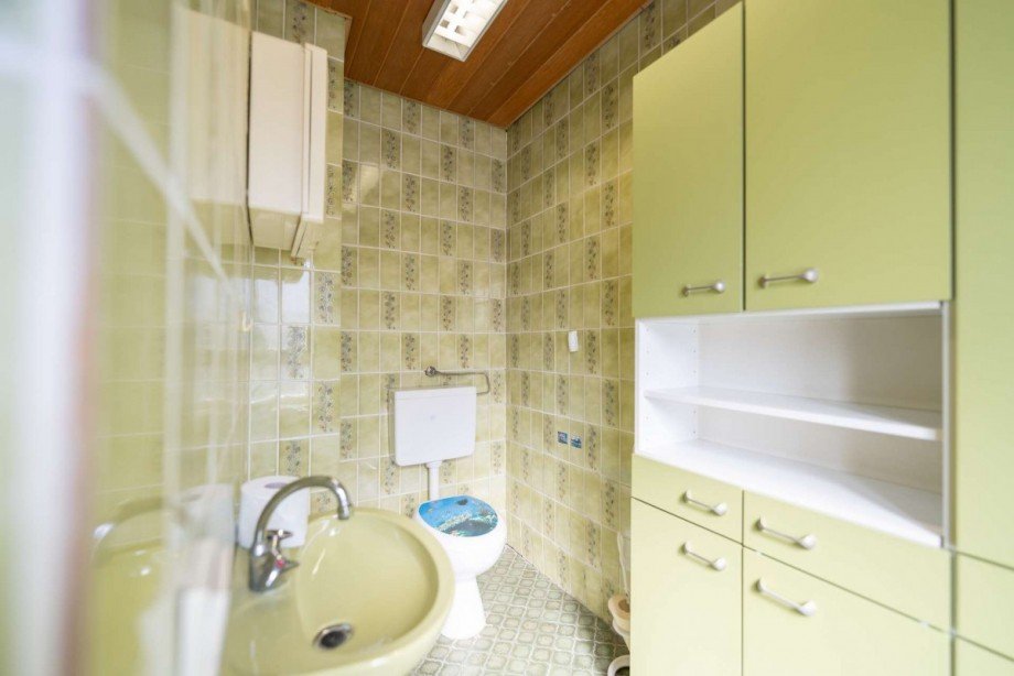 Badezimmer OG Zweifamilienhaus R�dental