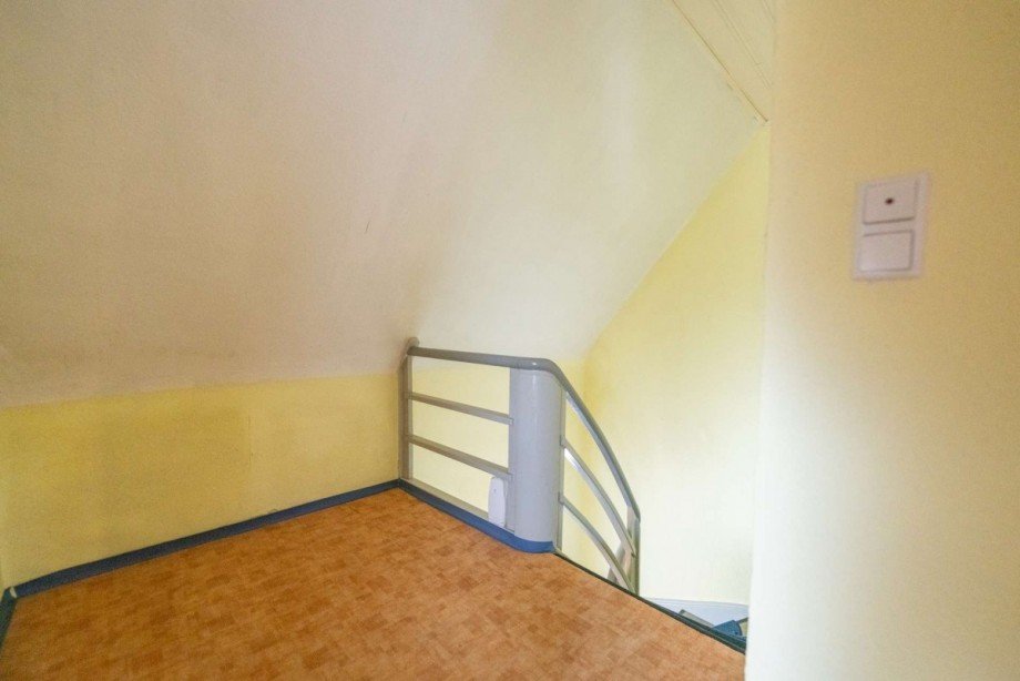 Treppe vorderes Haus Zweifamilienhaus Neustadt bei Coburg