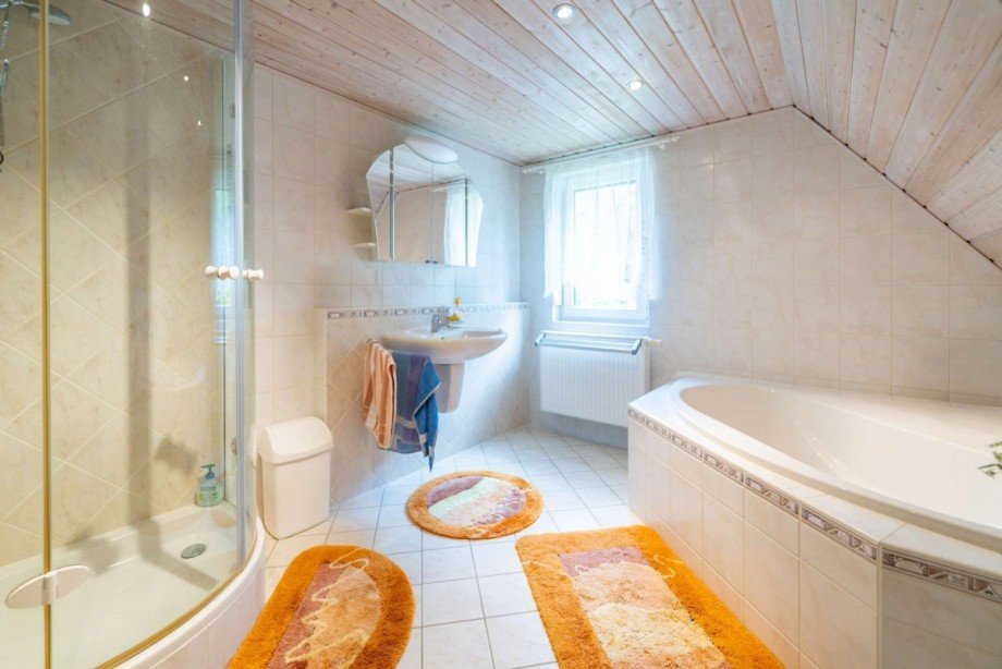 Badezimmer Obergeschoss Einfamilienhaus Schalkau
