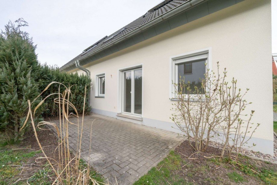 DSC09560 Doppelhaush�lfte Neustadt bei Coburg