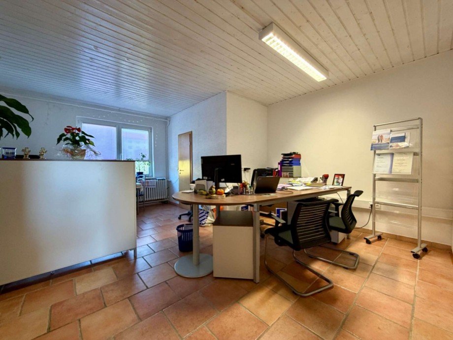 B�ro 2 Hinterer Raum Wohn- / Gesch�ftshaus Eisfeld