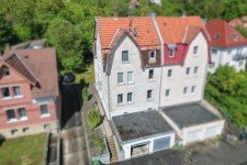Hauptbild Dreifamilienhaus mit ca. 7 % Rendite - Attraktive Kapitalanlage in Coburg