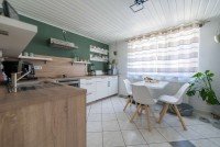 Bild (8a02e5b805602cc4722976e23bef265a): Sofort einziehen! - Ihr eigenes Haus mit kleinem Hof in Neustadt!