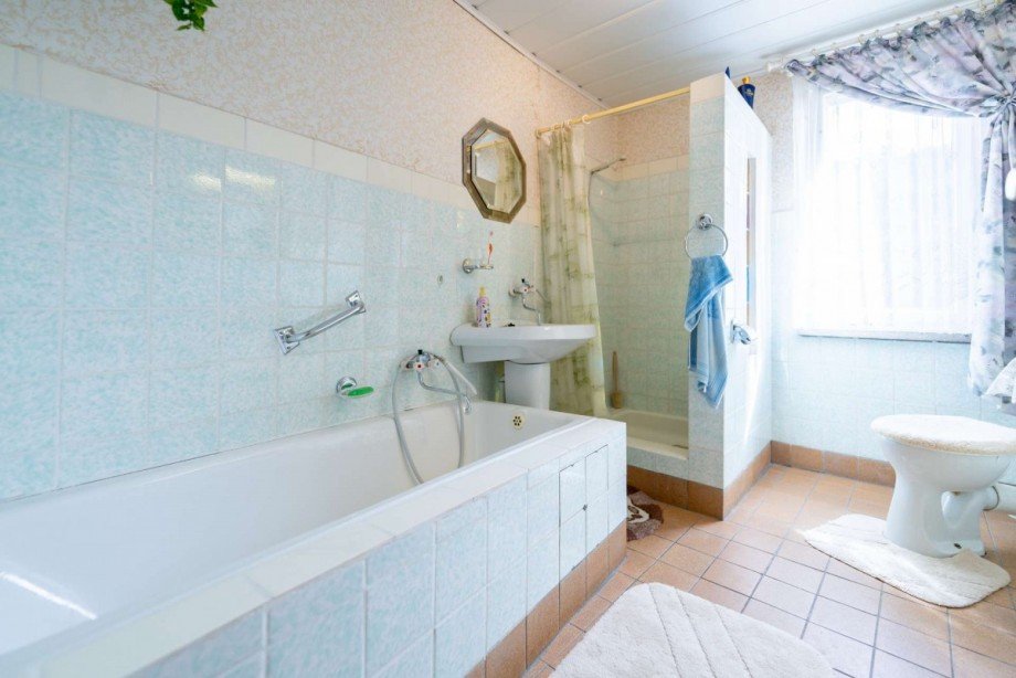 Badezimmer OG Einfamilienhaus Schleusingen