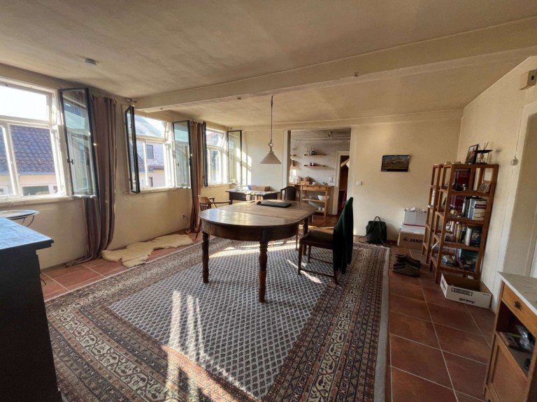 Wohnzimmer Neustadt bei Coburg Wohnung G�nstiger Mietpreis f�r Wohnung mit individuellem Charme!