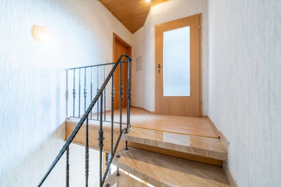 Flur DG Haus Sonnefeld