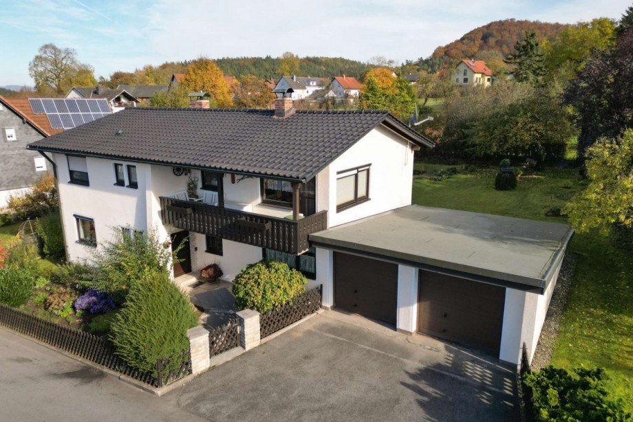 Luftbild Dach und Garage Einfamilienhaus R�dental