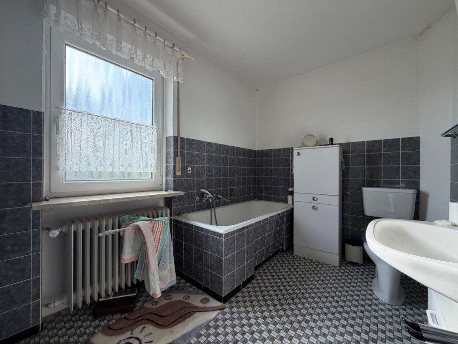 Badezimmer 1. Obergeschoss Einfamilienhaus Weidhausen bei Coburg