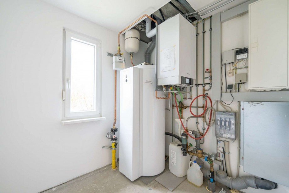 Gas- Brennwerttherme mit Solarthermie Doppelhaush�lfte Neustadt bei Coburg