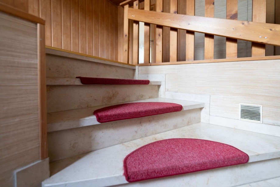 Treppe zum Obergeschoss Einfamilienhaus Mitwitz