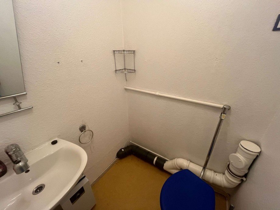 WC2 B�ro / Praxis Neustadt bei Coburg