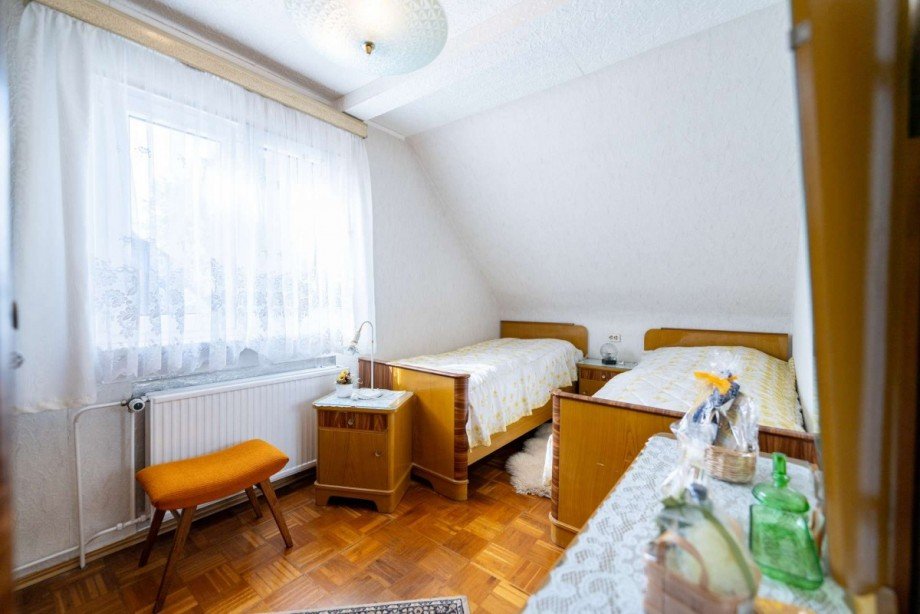 Schlafzimmer OG Einfamilienhaus Schleusingen
