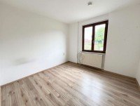 Bild (cf11d694063e64b1d4d7339f9bab9b6e): Gro�z�gige 3-Zimmer-Wohnung mit Balkon und Garage in Neustadt!