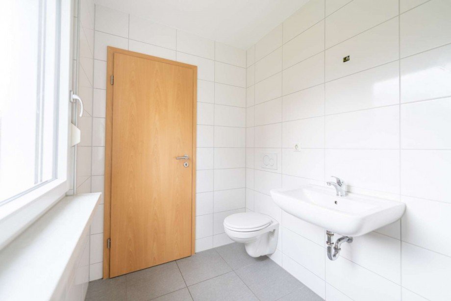 G�ste WC und Waschmaschinenraum Doppelhaush�lfte Neustadt bei Coburg