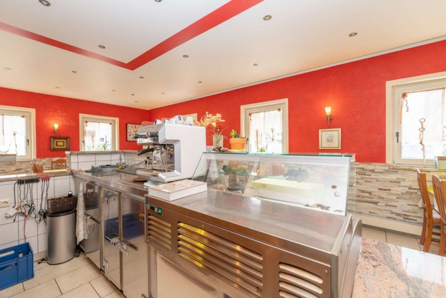 Theke Wohn- / Gesch�ftshaus R�dental
