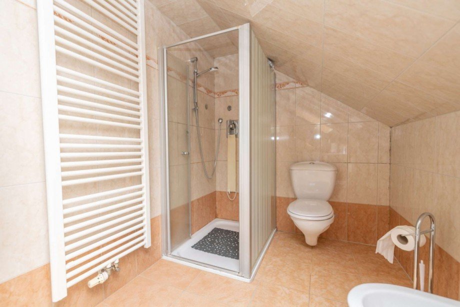 Duschbad Dachgeschoss Wohn- / Gesch�ftshaus R�dental