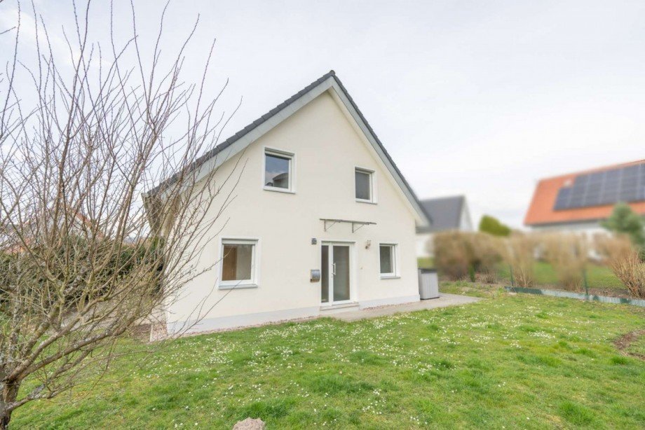 DSC09554 Doppelhaush�lfte Neustadt bei Coburg
