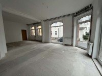 Bild (f2545a654ba531d50c9fb166b17e7548): Gro�e Gewerbefl�che im Erdgeschoss - Juttaplatz in Sonneberg!