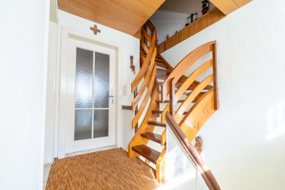 Treppe ins DG Haus Pressig OT F�rtschendorf