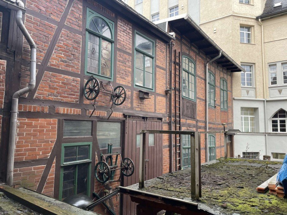 Innenhof mit historischer Werkstatt Etagenwohnung Sonneberg