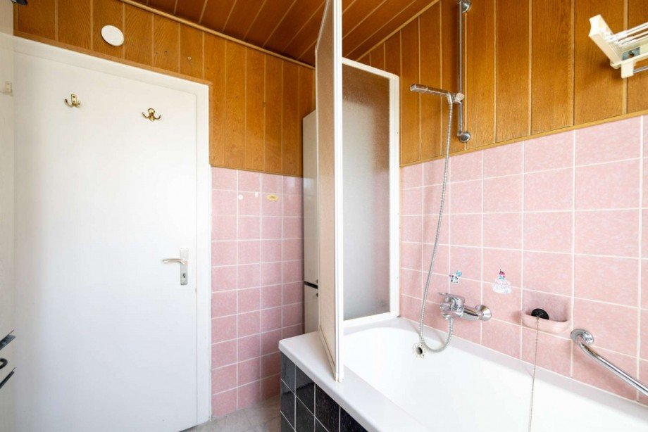 Badezimmer EG Einfamilienhaus R�dental